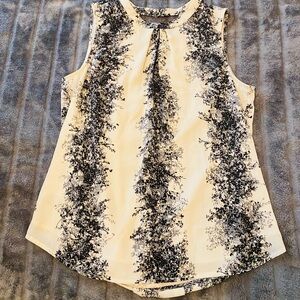 Daniel Rainn Black and Cream Patterned Blouse